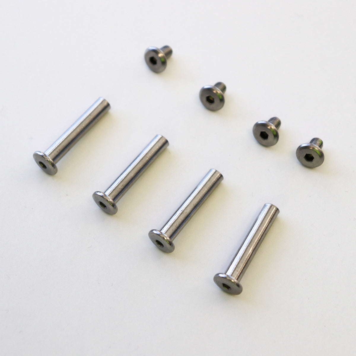 32mm to 6mm double ended bolts – detail